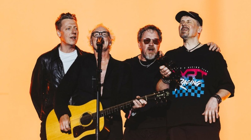 REGRESA BANDA TRAVIS A MÉXICO