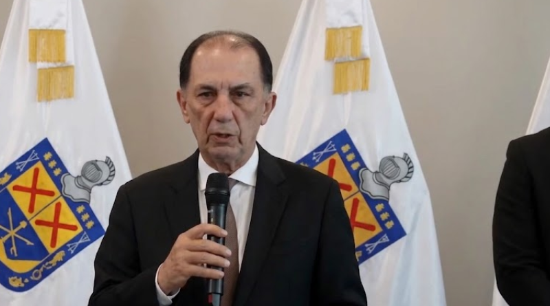 SACAN DE PENAL A JOSÉ LOBATÓN