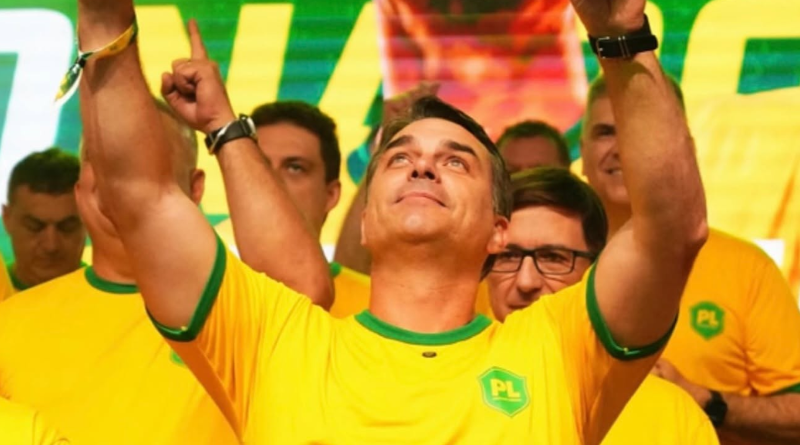 SE AUTONOMBRA BOLSONARO LÍDER DE BRASIL