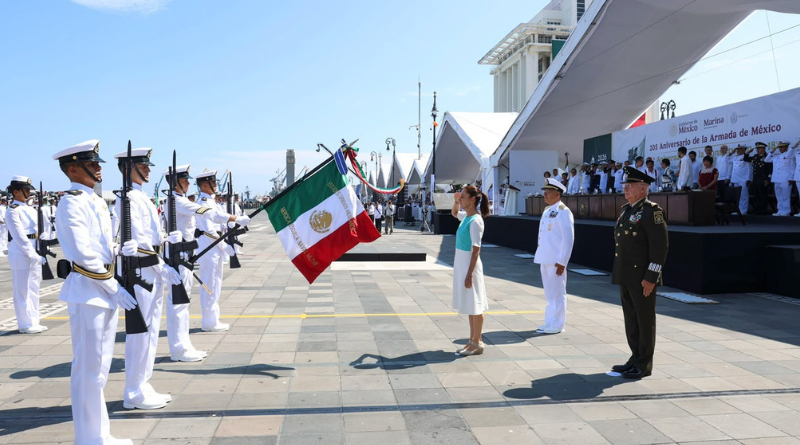 VERACRUZ CELEBRA EL 205 ANV. DE LA ARMADA